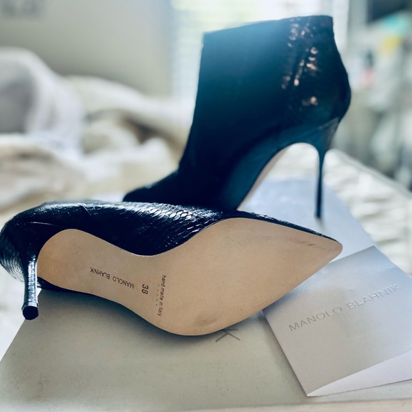 , Manolo booties - Picture 3 of 7